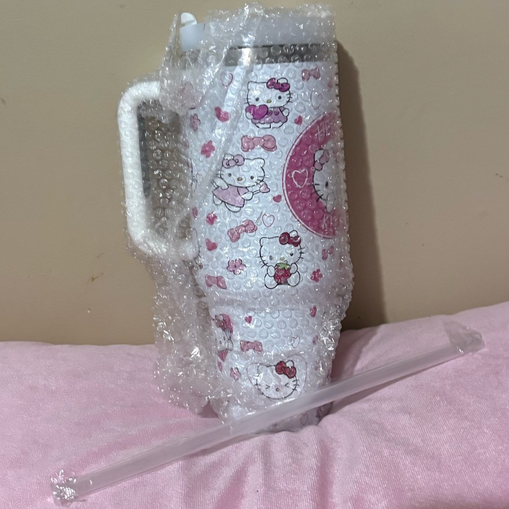 Easter Sale! Hello Kitty 40oz stainless steel handled tumbler with lid new